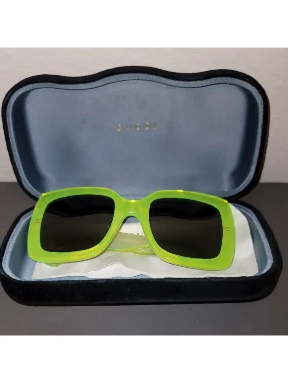 GUCCI ACETATE SQUARE FRAME SUNGLASSES GG0083S NEON YELLOW